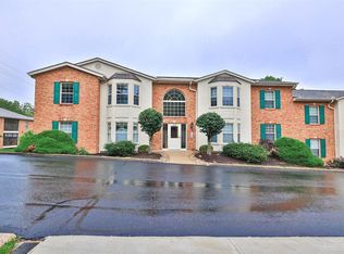 5443 Asbury Lake Dr UNIT 8, Cincinnati, OH 45247