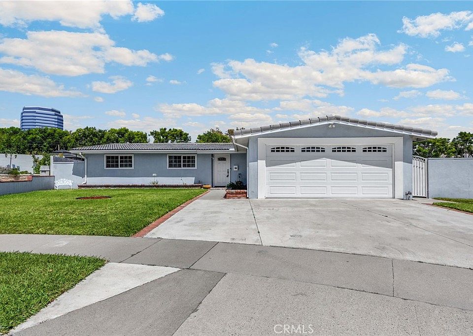 1st image of 13471 Greentree Ave