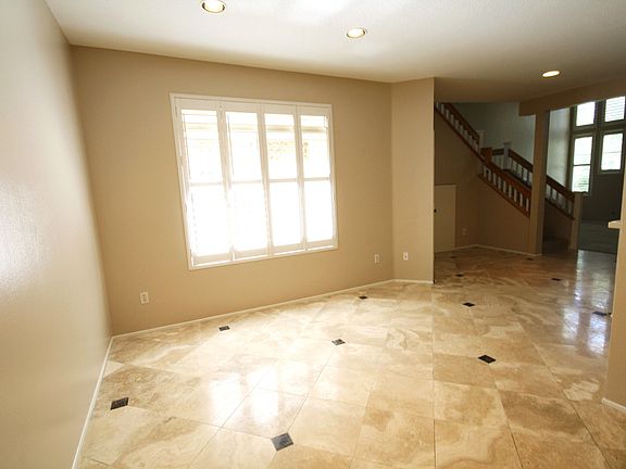 4th image of 625 Jubilee Ln Unit C