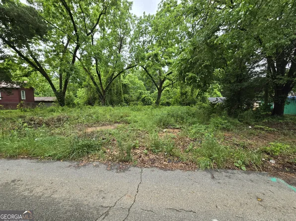 114 11th St, Barnesville, GA 30204