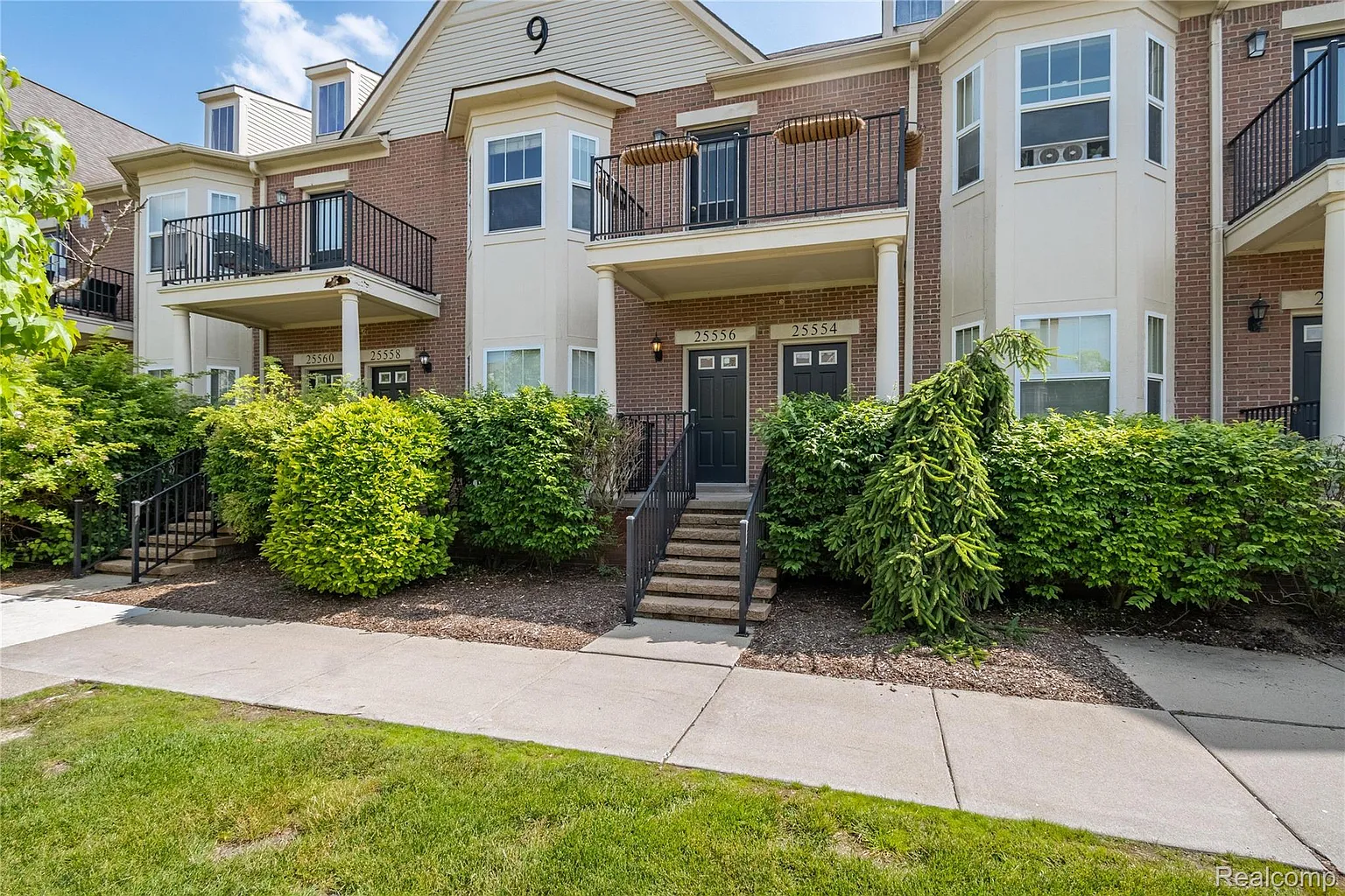 25556 Portico Ln photo 1