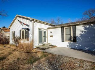 710 Walnut St, Wamego, KS 66547