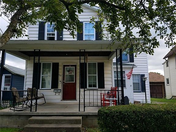 2nd image of 122 Hill St