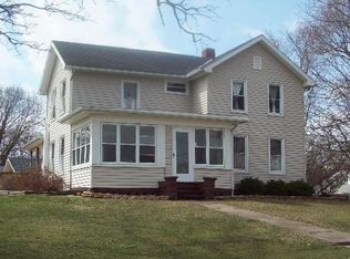 109 W Walnut St, Walnut, IL 61376