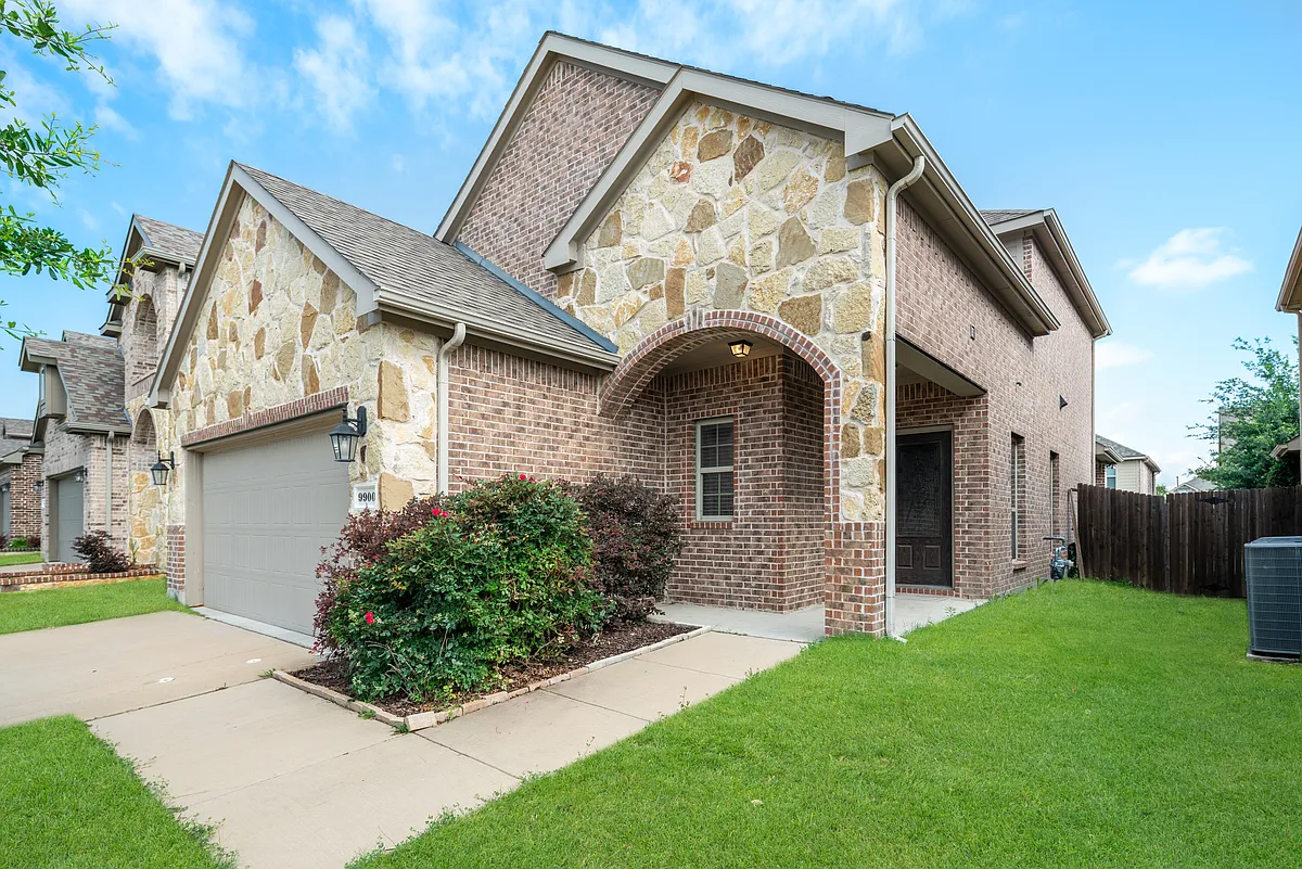 Building Photo - 9901 Prairie Dog Ln
