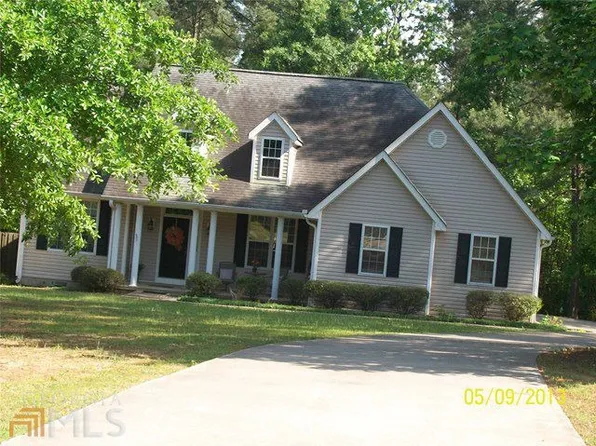 304 Crestview Trl, Gray, GA 31032