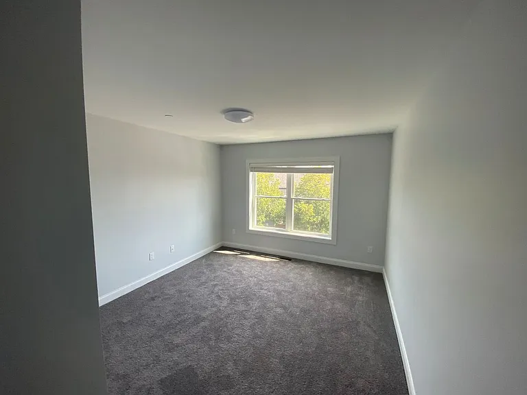 57 Wharf St #2E — Photo 9