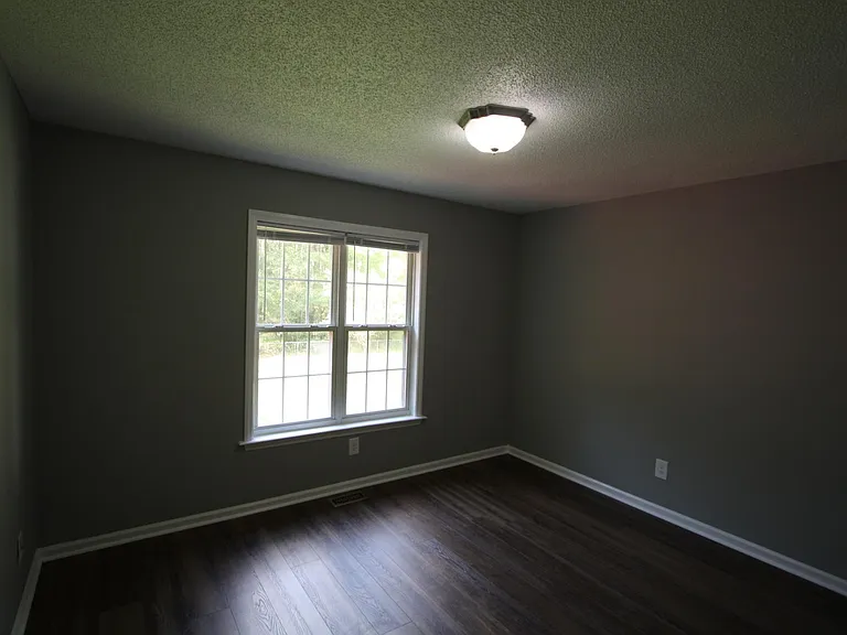 113 Drew Ct — Photo 15
