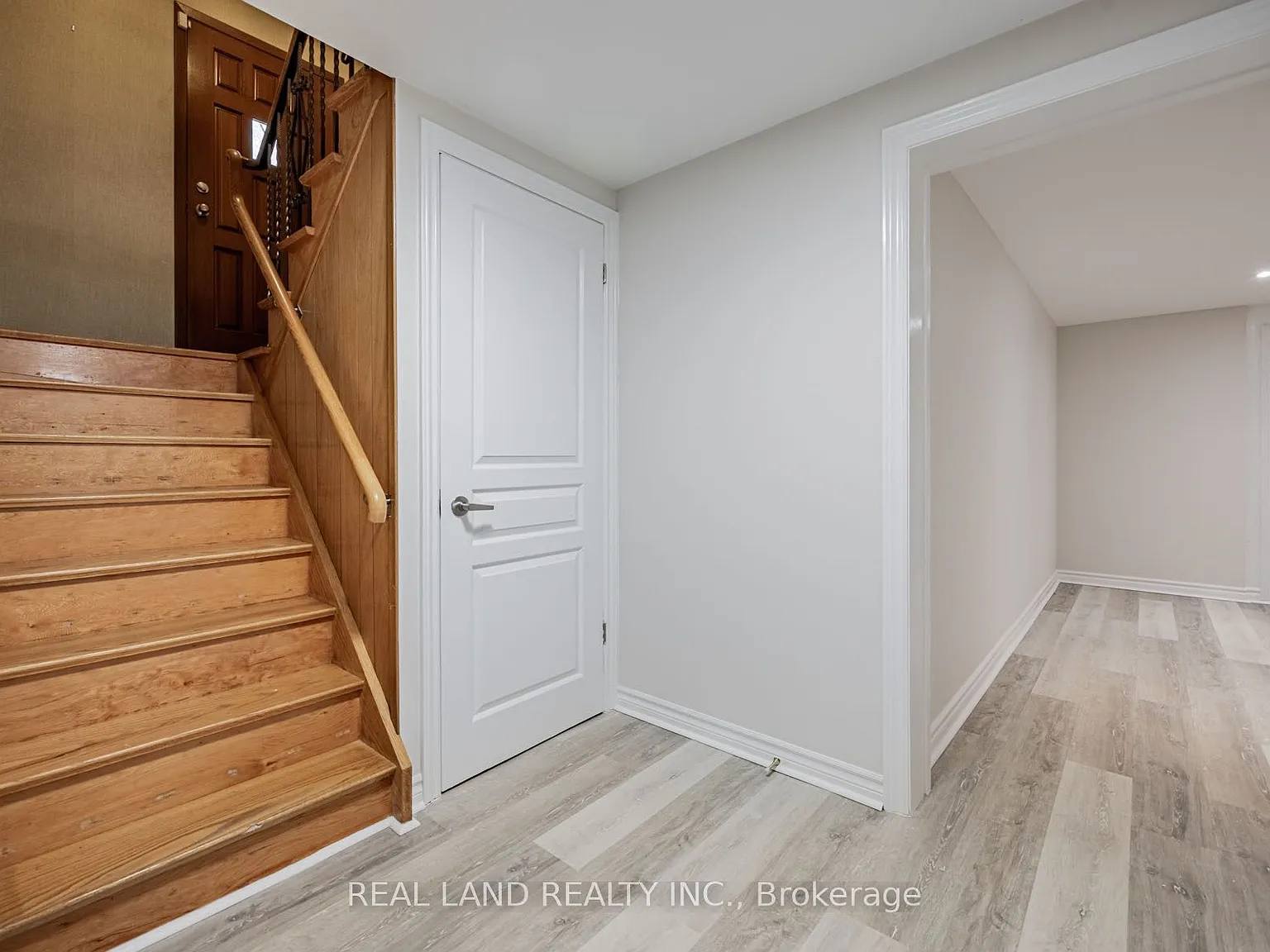 3 bed, $2,400 — Photo 3