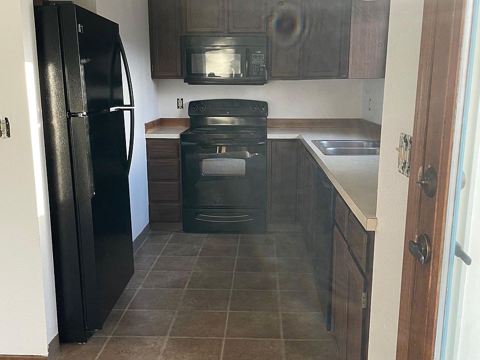 Galley style kitchen with a very functional layout