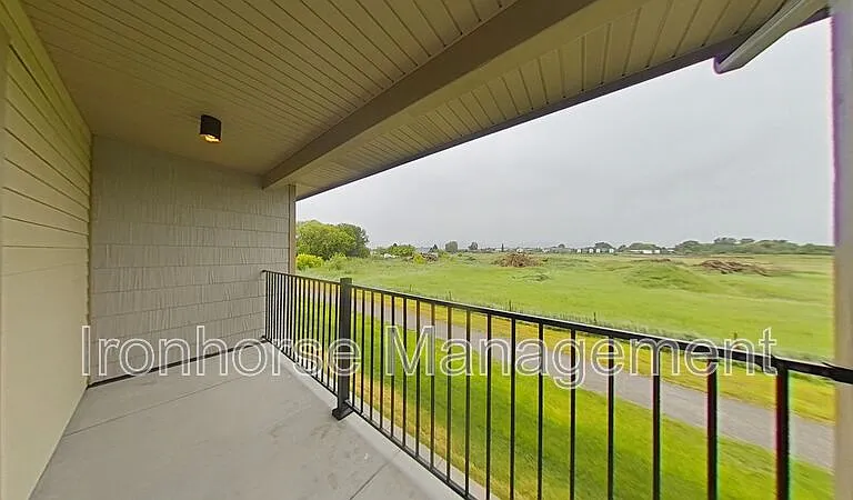 2930 Warbler Way #B — Photo 28