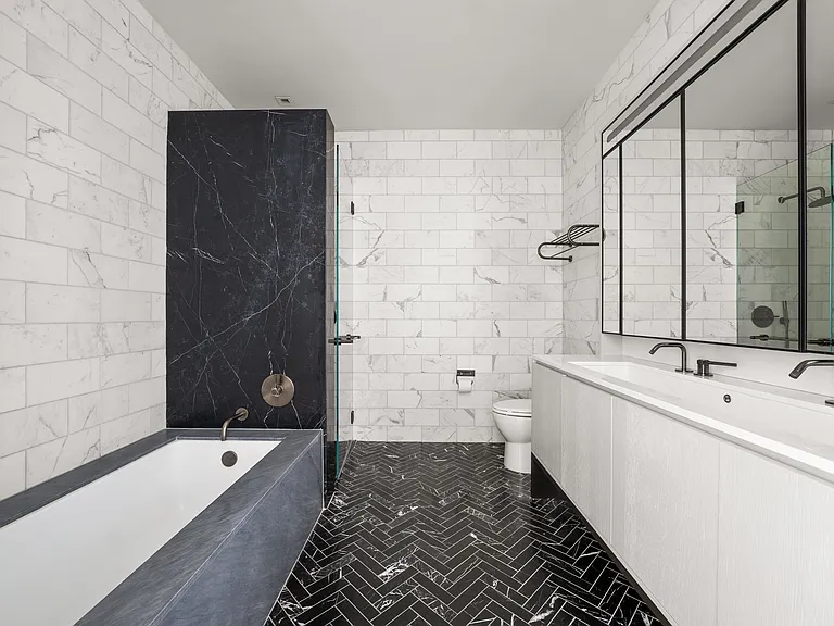 959 1st Ave #22A — Photo 7
