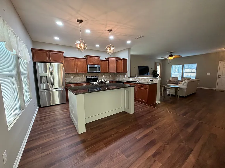 6079 Shamrock Green Dr — Photo 14
