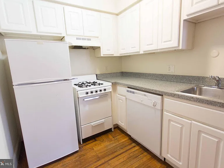 723 Spruce St #2F — Photo 5