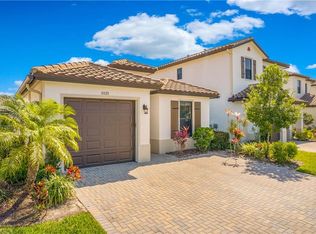 8828 Madrid Cir, Naples, FL 34104