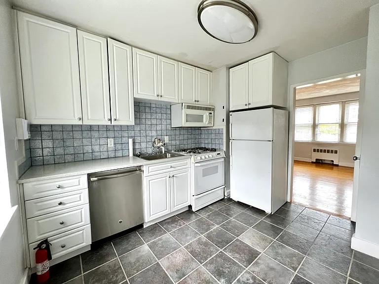 Twomey Ct — Photo 3