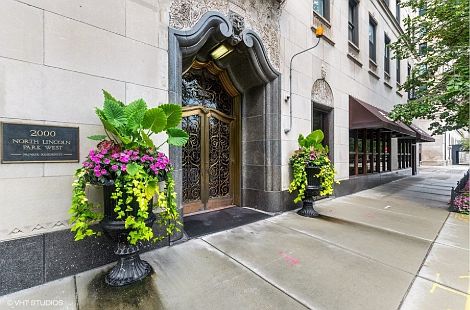 3rd image of 2000 N Lincoln Park W #1406