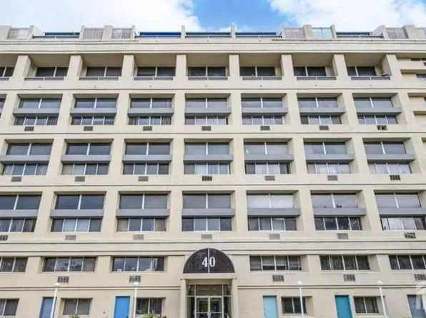 40 Fayette St, Perth Amboy, NJ 08861