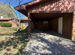 106 Turnbridge Dr, Swansea, IL