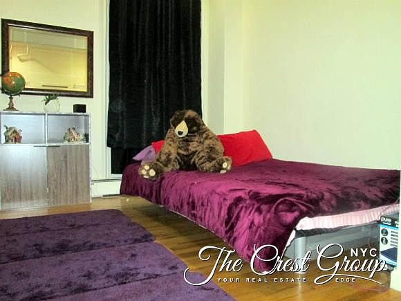 2nd image of 138 W 46th St APT 1