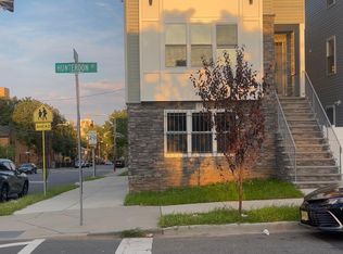 218 Hunterdon St #1, Newark, NJ 07103