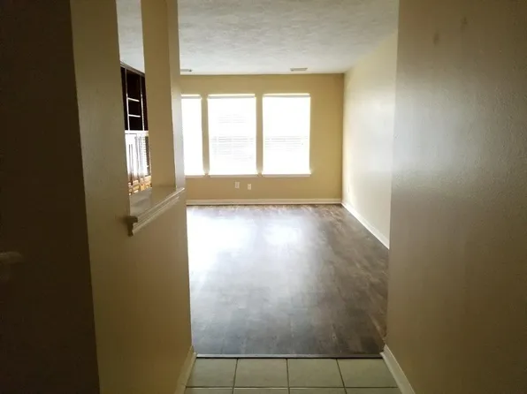 5511 Rivertree Ln, Spring, TX 77379