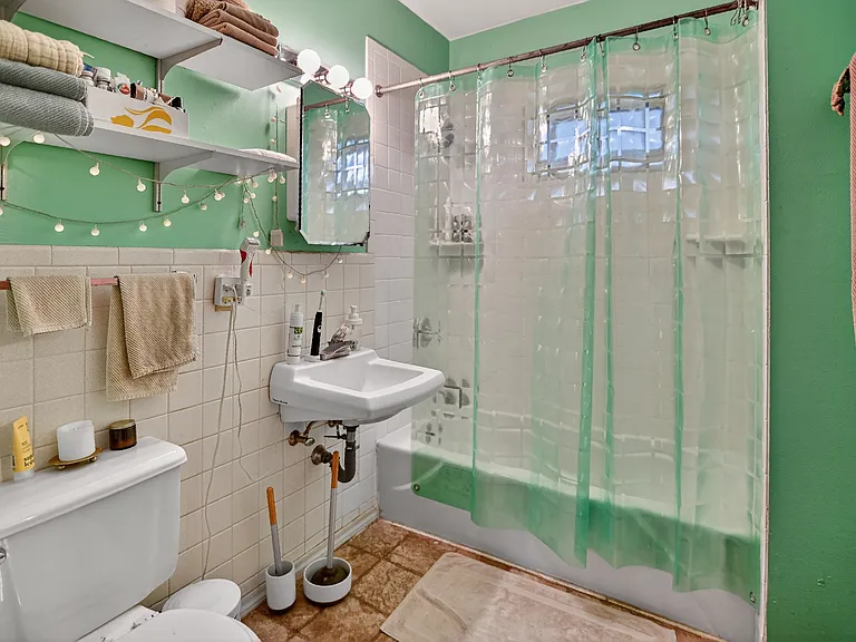 820 E Dayton St #2 — Photo 12