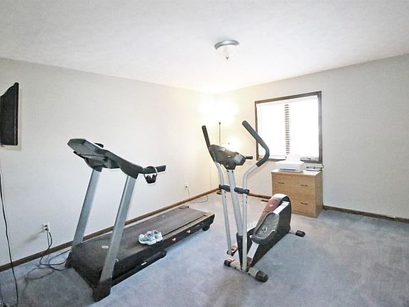 5th image of 56 Westminster Ln