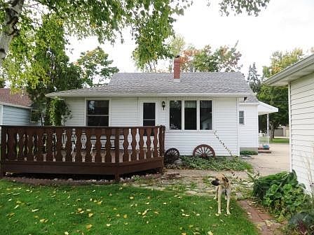 2nd image of 239 S Lincoln St