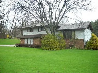 7775 Walton Rd photo 1