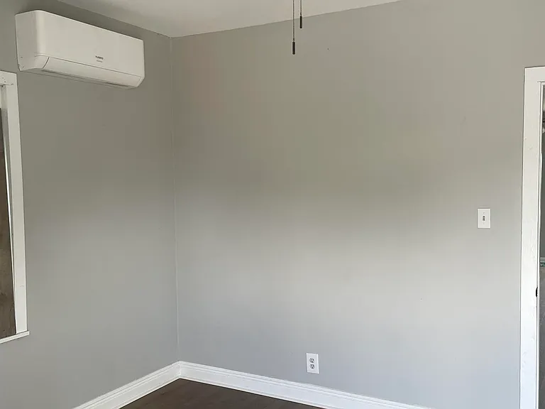 702 Louisiana St — Photo 5