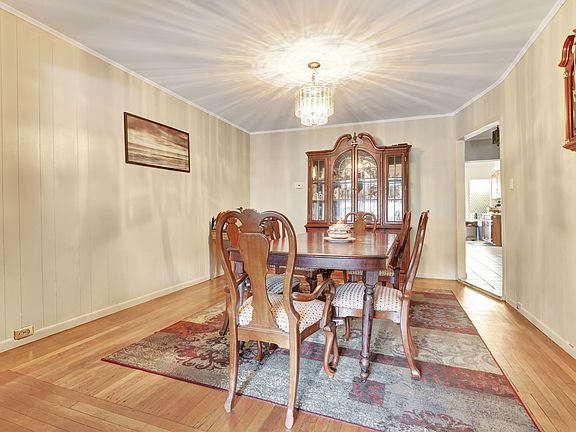 5th image of 22-11 26th St #1HOME