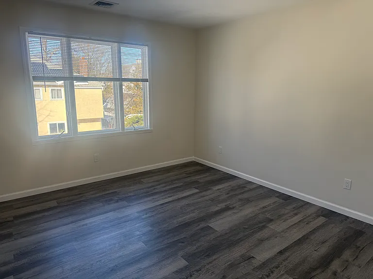261 Wilson Ave #1 — Photo 14