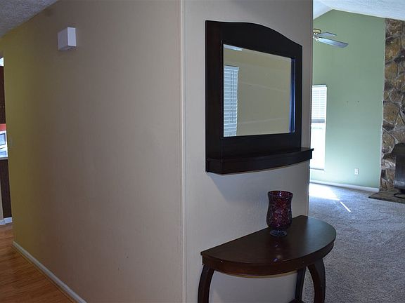 5th image of 8332 Tamarack Dr