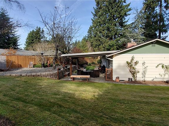 4th image of 10758 133rd Ave E
