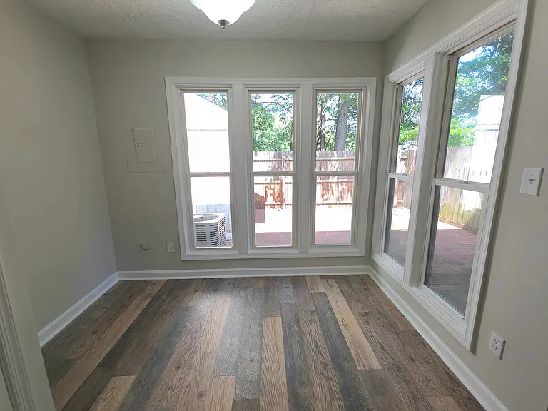 304 Arabian Cir — Photo 14