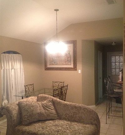 3rd image of 615 Susie Dr