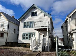 3915 N 13th St #3917, Milwaukee, WI 53206