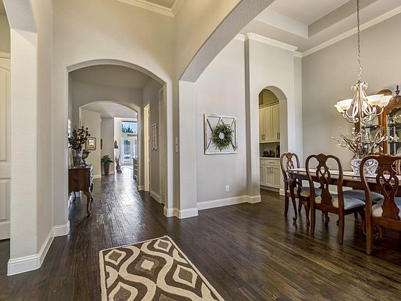 3rd image of 6605 Elderberry Way