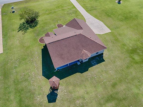 4th image of 9830 SE 64th Ave