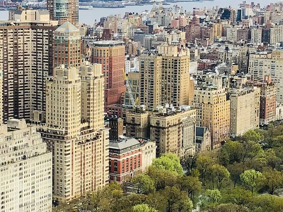 1st image of 150 W 56th St APT 5804