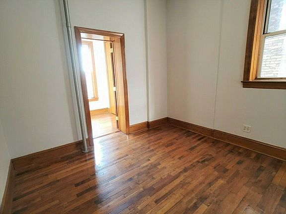 4th image of 360 Union St #4D