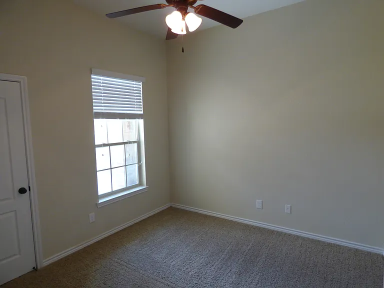 2007 Lindsey Dr — Photo 16