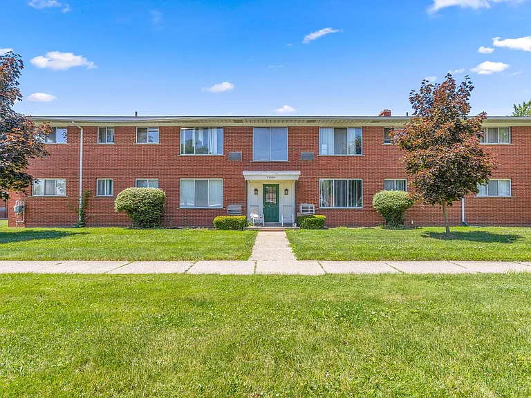 Parker Place Apartments ( C )- Parker Place Apartments, LLC — Photo 10