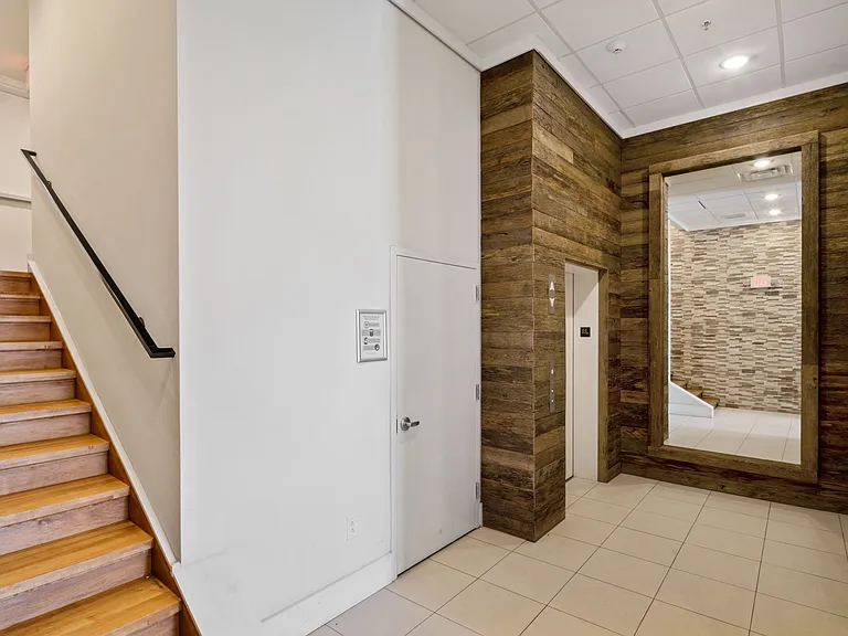 1430 South St Apartments — Photo 14