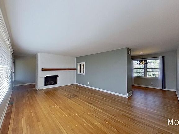 5th image of 2439 Medway Dr