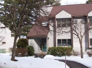 69 Pondview Dr, Merrimack, NH 03054