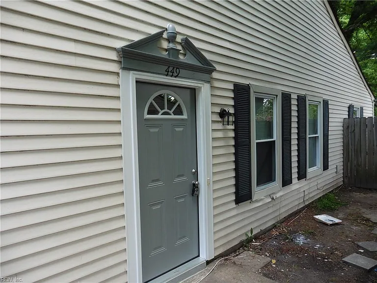 449 Peregrine St — Photo 9