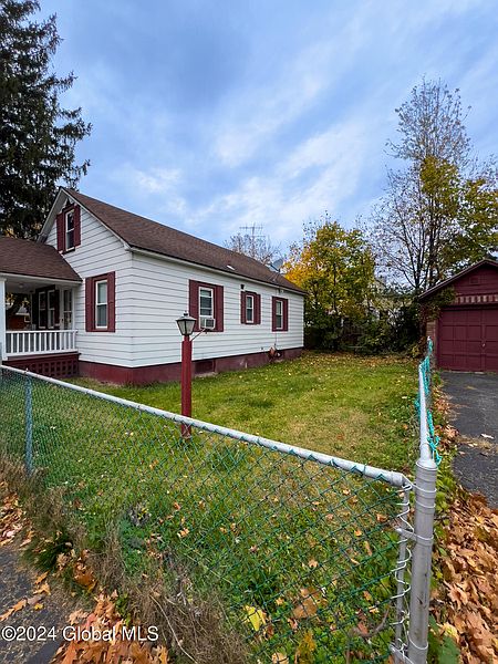 2nd image of 17 111th Street
