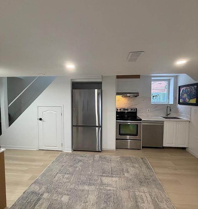 1st image of 51 Rocksprings Ave